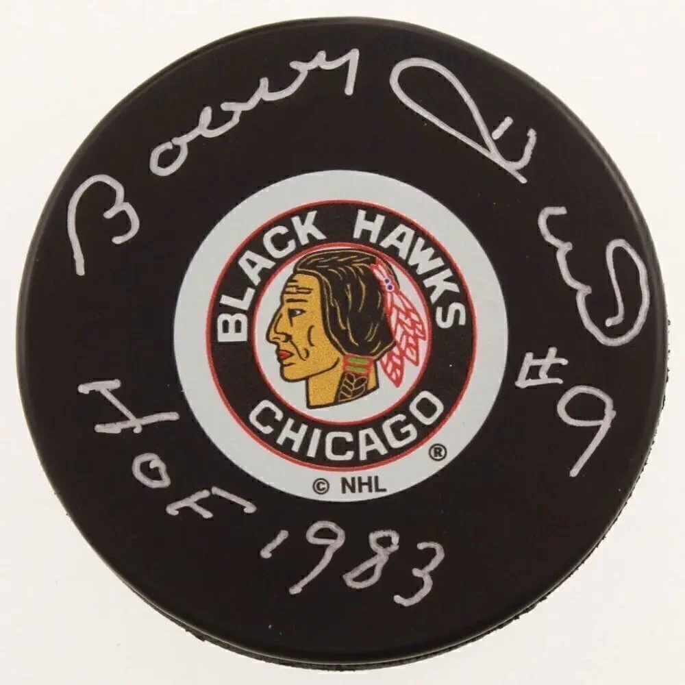 Bobby Hull Signed Blackhawks Logo Hockey Puck